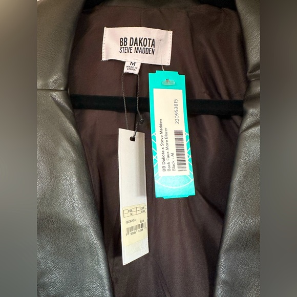 NEW with tags BB Dakota by Steve Madden Faux Leather Blazer - Picture 3 of 3